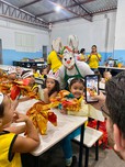 Entrega ovos de Páscoa na Amati e Thiesen