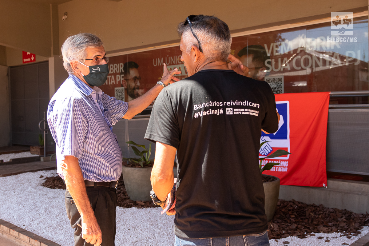 Sindicato dos Bancários de Cascavel - Movimento sindical cobra do Santander  abono das horas não trabalhadas durante os jogos do Brasil na Copa do Mundo