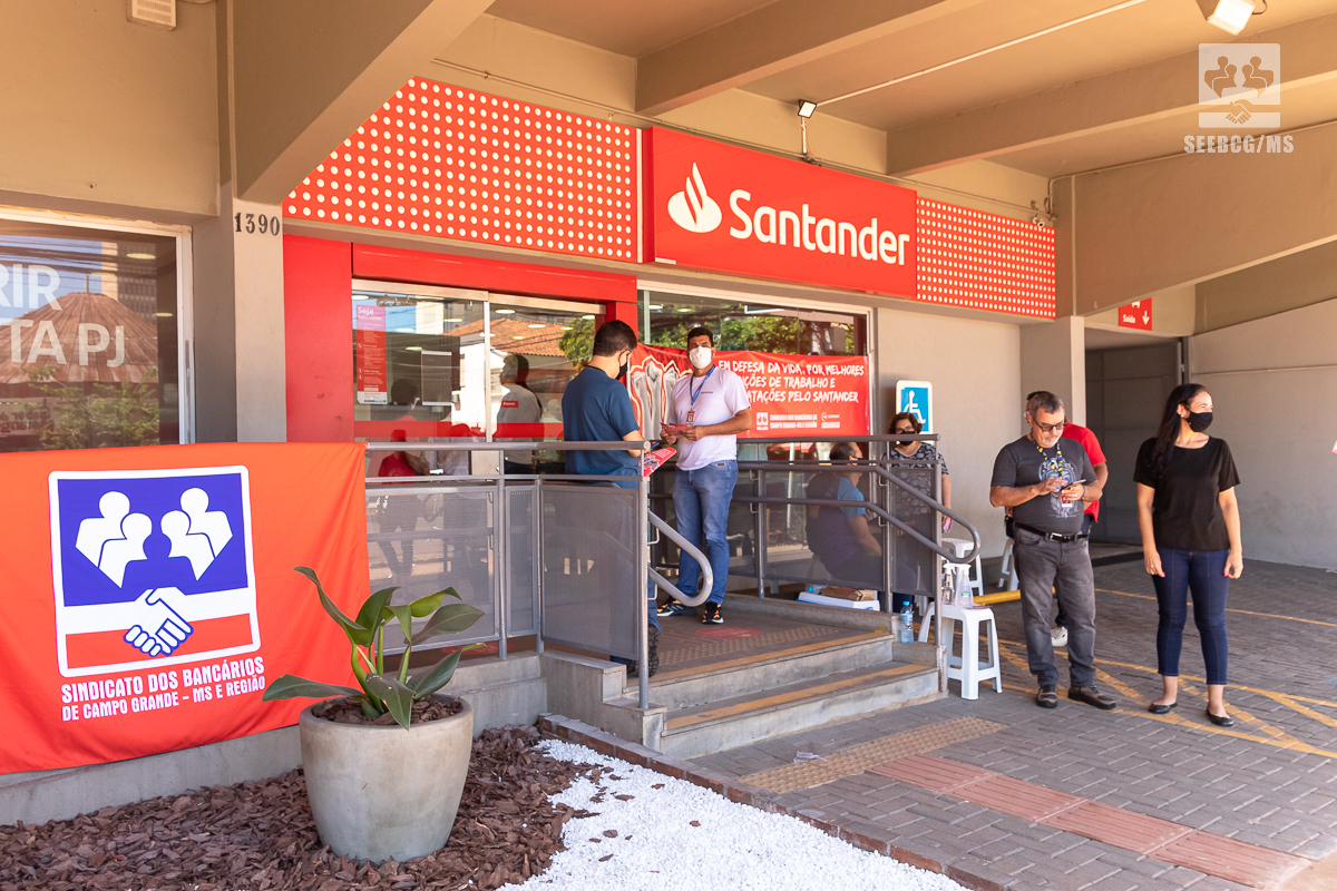 Sindicato dos Bancários de Cascavel - Movimento sindical cobra do Santander  abono das horas não trabalhadas durante os jogos do Brasil na Copa do Mundo