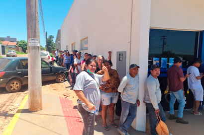Caixa inaugurada em Ribas do Rio Pardo