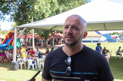 Adriano interna peq.